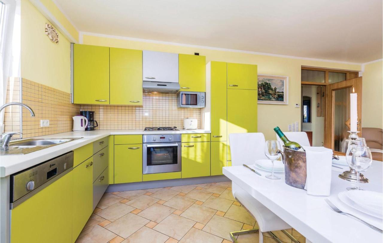 Stunning Apartment In Volosko With House Sea View Exterior photo